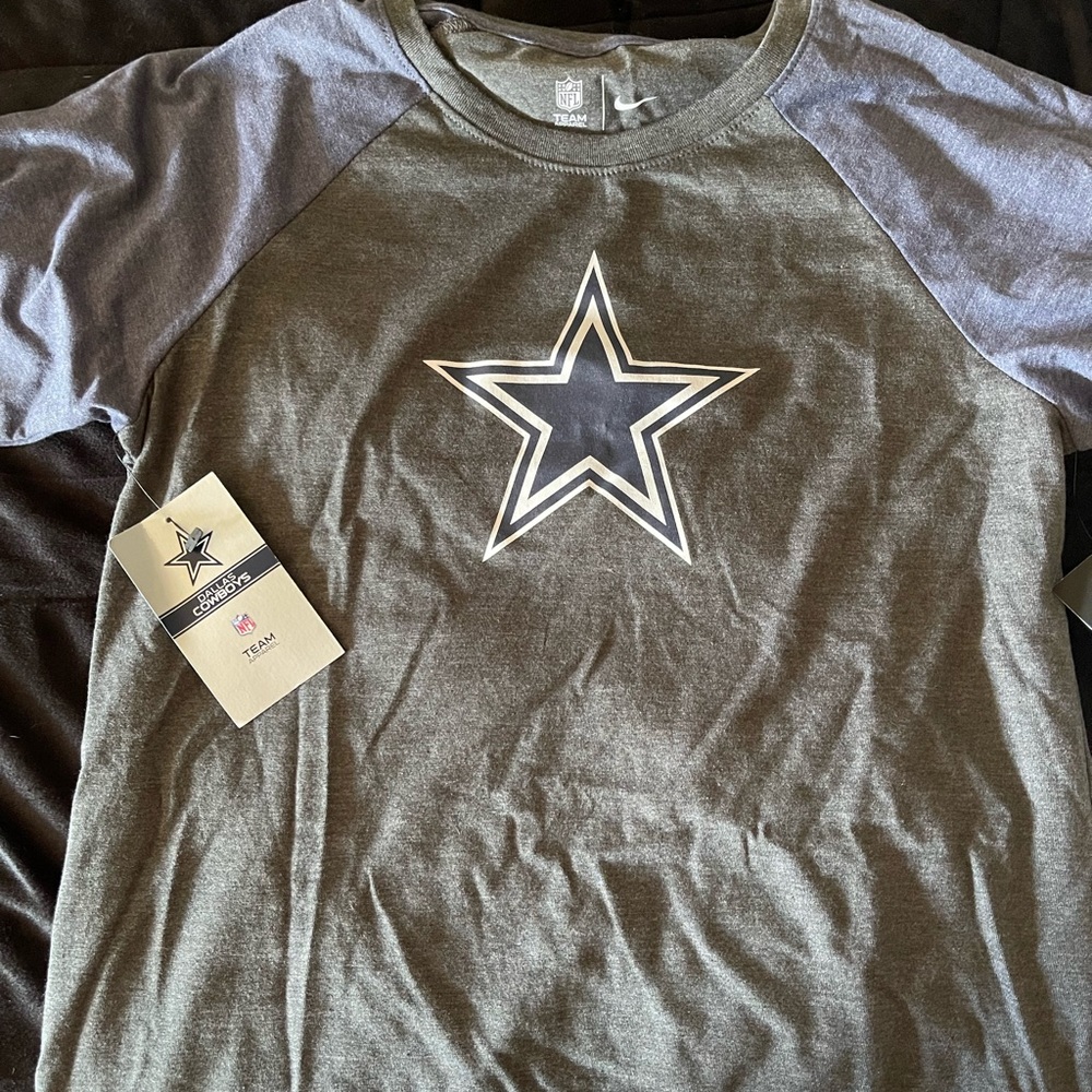 Women’s Dallas Cowboys Shirts